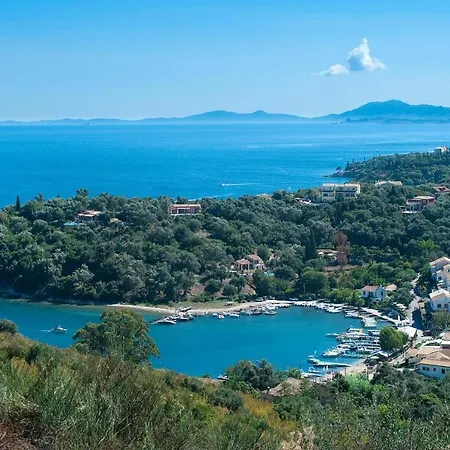 Villa Petra By